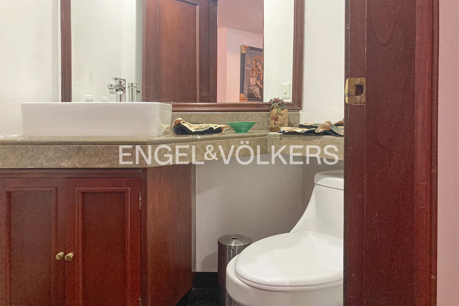 Apartamento en venta en Los Rosales, Bogotá · foto 9 de 14