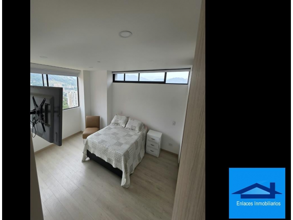 Apartamento en venta en Loma De Las Brujas, Envigado · foto 3 de 13
