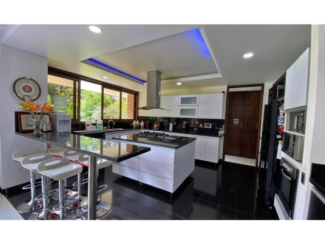 Casa en venta en Santa Catalina, Envigado · foto 5 de 15