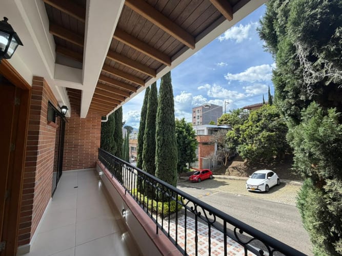 Casa de 4 alcobas en venta en La Doctora, Sabaneta, 260 m² · foto 10 de 24