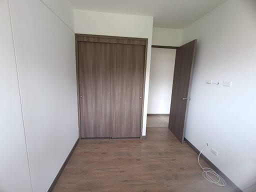 Apartamento de 3 alcobas en arriendo en La Florida, Sabaneta, 87 m² · foto 5 de 13