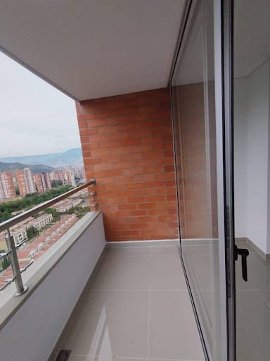Apartamento de 2 alcobas en arriendo en Los Horizontes, La Estrella, 68 m² · foto 13 de 15
