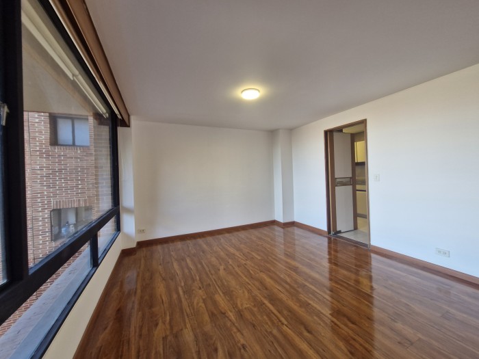 Apartamento en venta en Los Rosales, Bogotá · foto 9 de 24