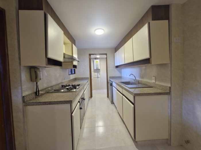 Apartamento en venta en Los Rosales, Bogotá · foto 11 de 24