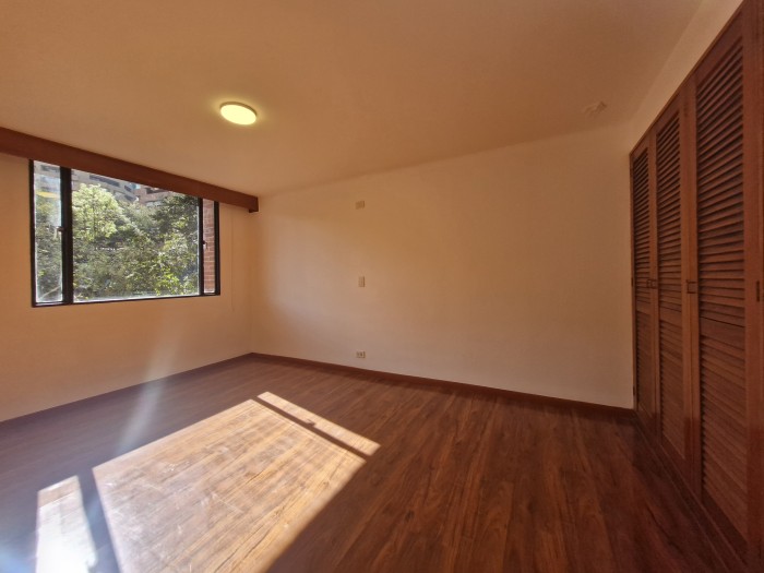 Apartamento en venta en Los Rosales, Bogotá · foto 20 de 24
