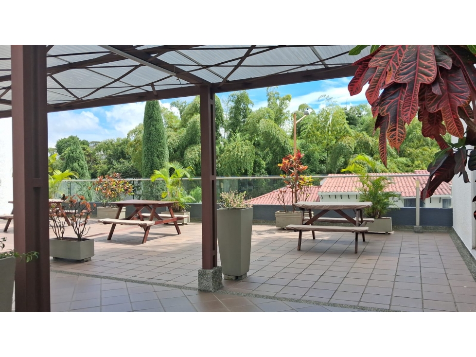 Apartamento en venta en Cr. El Bulevar Del Coliseo, Armenia · foto 2 de 19