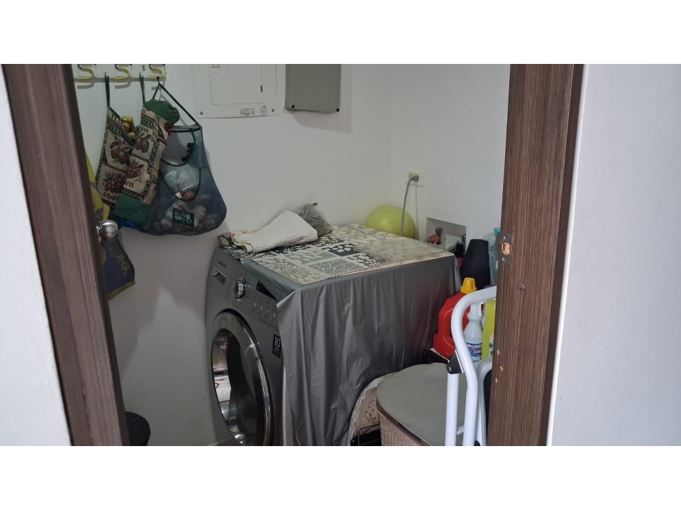 Apartamento en venta en Cr. El Bulevar Del Coliseo, Armenia · foto 17 de 19