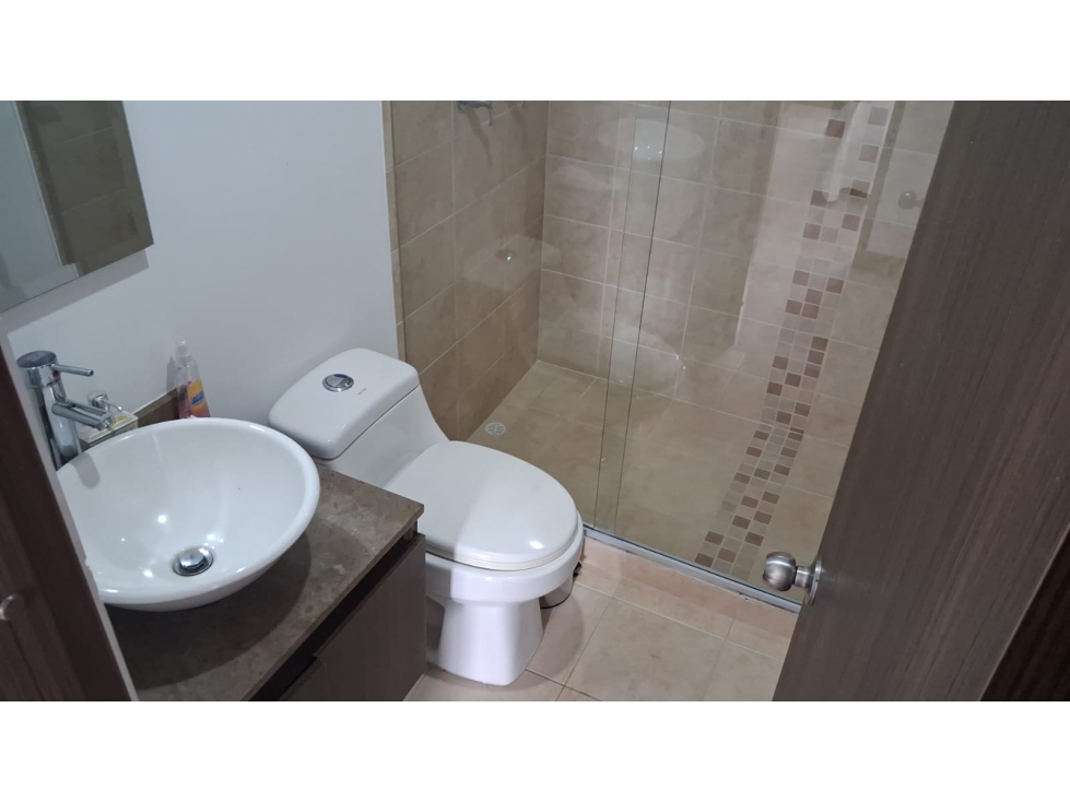 Apartamento en venta en Cr. El Bulevar Del Coliseo, Armenia · foto 18 de 19
