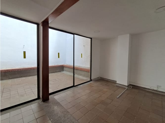 Oficina en venta en Laureles, Medellín, 135 m² · foto 22 de 24