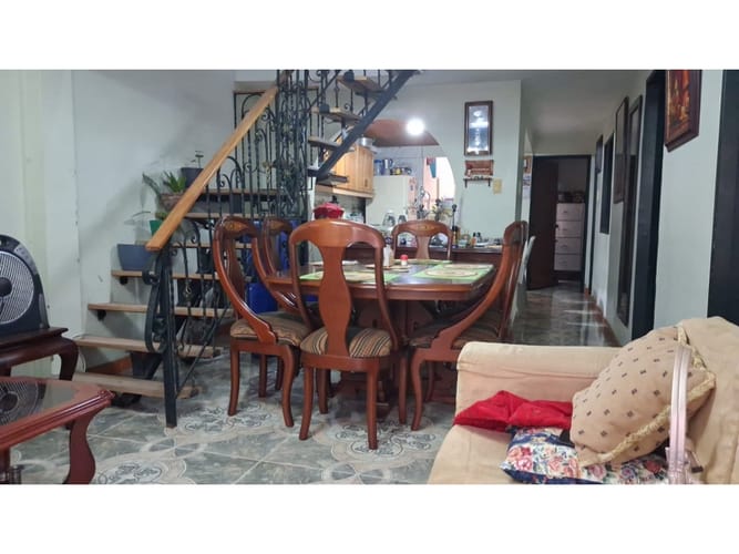 Casa de 6 alcobas en venta en La Isabela, Armenia, 90 m² · foto 2 de 22
