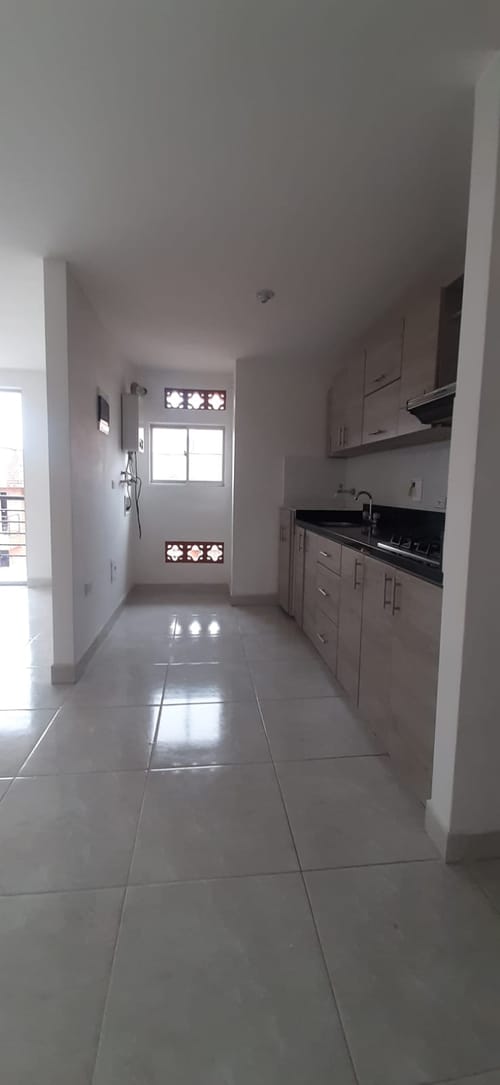 Apartamento de 2 alcobas en venta en El Porvenir, Rionegro, 60 m² · foto 3 de 6