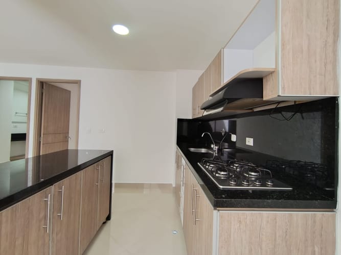 Apartamento de 2 alcobas en arriendo en Laureles, Medellín, 80 m² · foto 4 de 12