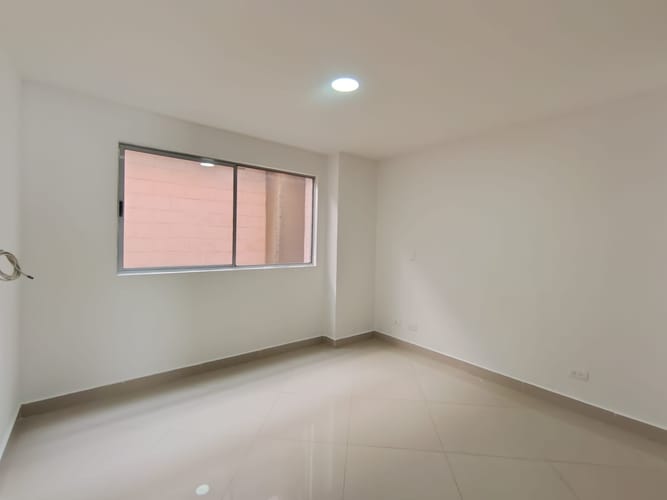 Apartamento de 2 alcobas en arriendo en Laureles, Medellín, 80 m² · foto 6 de 12