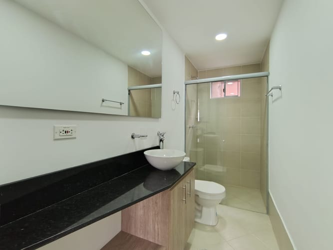 Apartamento de 2 alcobas en arriendo en Laureles, Medellín, 80 m² · foto 8 de 12