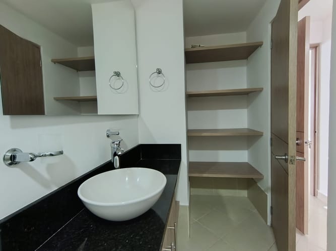 Apartamento de 2 alcobas en arriendo en Laureles, Medellín, 80 m² · foto 12 de 12