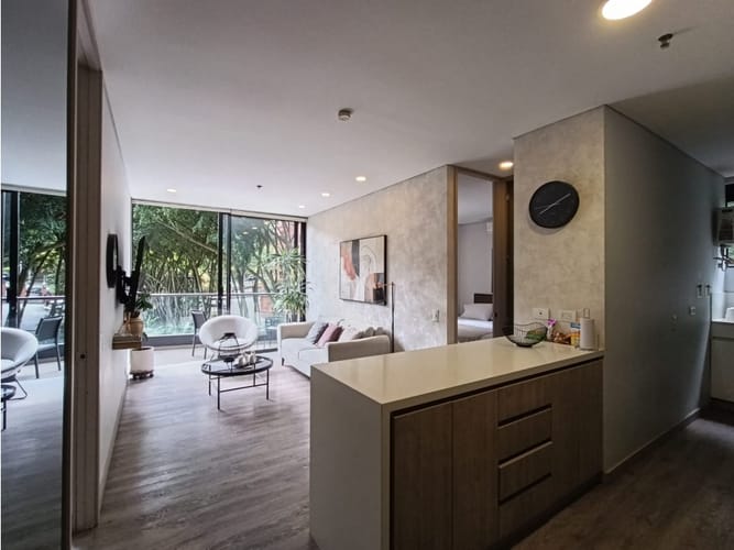 Apartamento de 2 alcobas en venta en Los Balsos, Medellín, 71 m² · foto 2 de 16