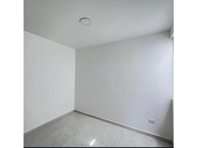 Casa de 3 alcobas en venta en Salvador Allende Bajo, Armenia, 70 m² · foto 3 de 10