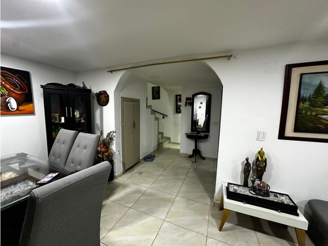 Casa de 5 alcobas en venta en Santa Ana, Bello, 108 m² · foto 2 de 8