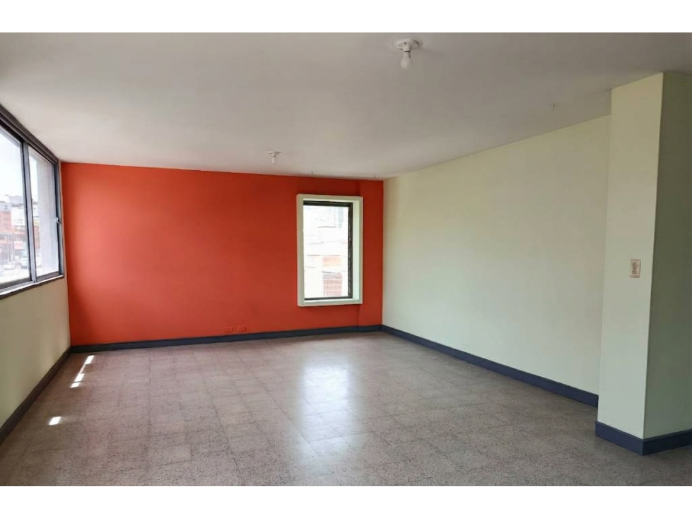 Apartamento en venta en La Candelaria, Medellín · foto 2 de 14