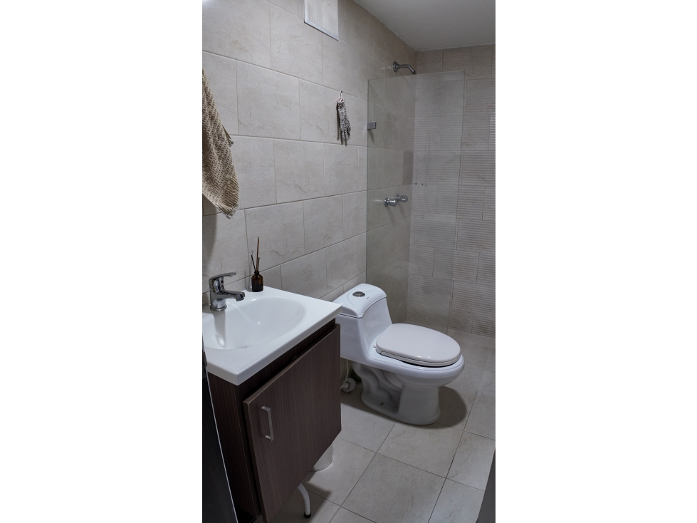 Apartamento en venta en Caqueta, La Estrella · foto 16 de 17