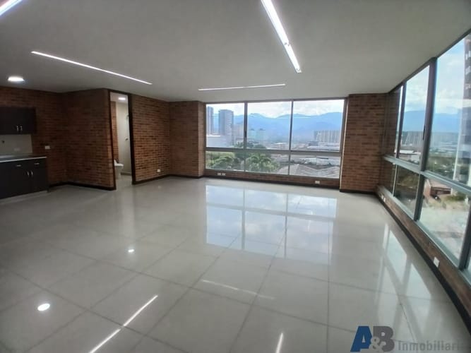 Oficina en arriendo en El Poblado, Medellín, 63 m² · foto 7 de 9