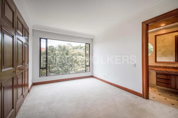 Apartamento en venta en Santa Barbara Alta, Bogotá · foto 13 de 22