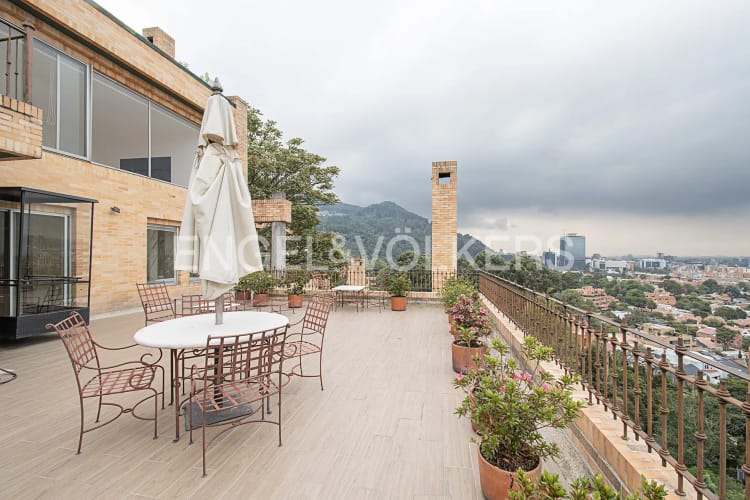 Apartamento en venta en Santa Barbara Alta, Bogotá · foto 19 de 24