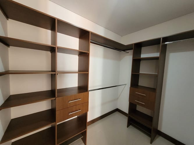 Apartamento de 3 alcobas en arriendo en Santa María De Los Ángeles, Medellín, 140 m² · foto 9 de 12