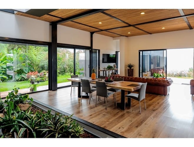 Casa de 5 alcobas en venta en Vía Las Palmas, Envigado, 340 m² · foto 7 de 24