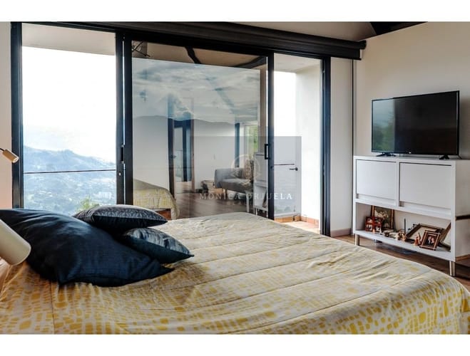 Casa de 5 alcobas en venta en Vía Las Palmas, Envigado, 340 m² · foto 14 de 24