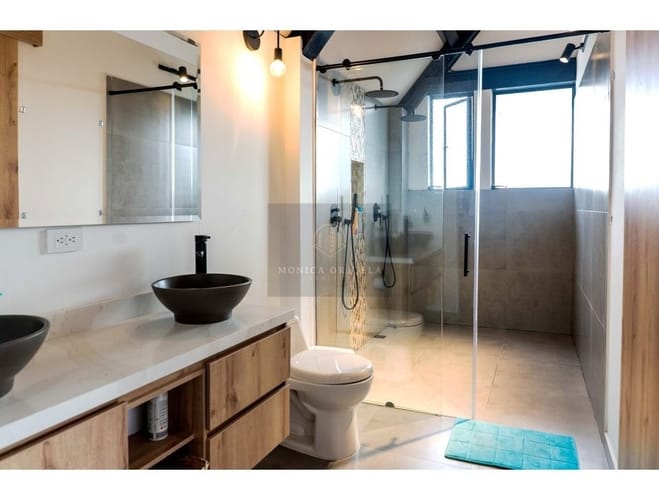Casa de 5 alcobas en venta en Vía Las Palmas, Envigado, 340 m² · foto 23 de 24
