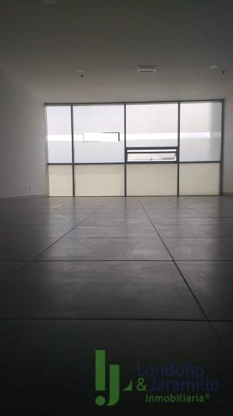 Oficina en arriendo en Primavera, Envigado, 50 m² · foto 3 de 10