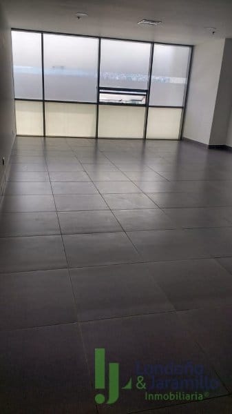 Oficina en arriendo en Primavera, Envigado, 50 m² · foto 5 de 10