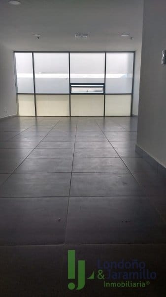 Oficina en arriendo en Primavera, Envigado, 50 m² · foto 8 de 10
