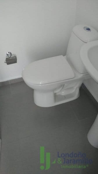 Oficina en arriendo en Primavera, Envigado, 50 m² · foto 9 de 10