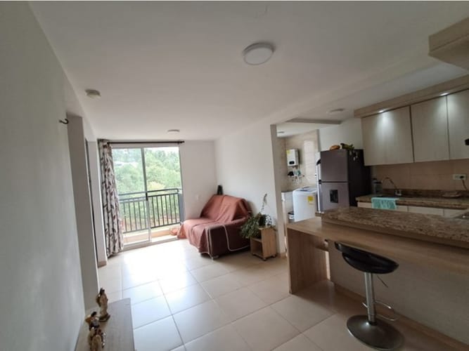 Apartamento de 2 alcobas en venta en Potrerito, Bello, 60 m² · foto 10 de 21