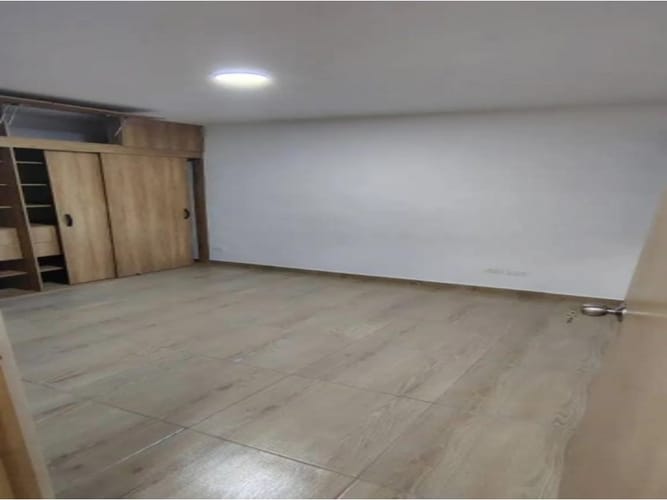 Apartamento de 3 alcobas en venta en Zona Industrial 1, Bello, 70 m² · foto 9 de 22