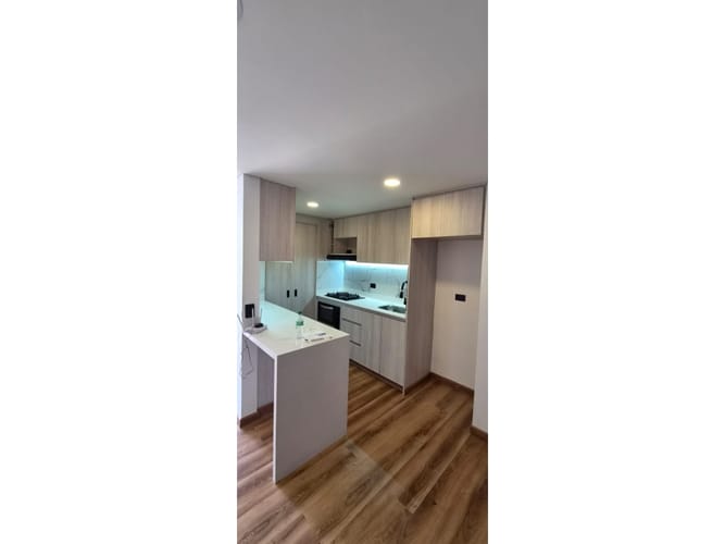 Apartamento de 2 alcobas en venta en Cuchillas De San Jose, Rionegro, 53 m² · foto 2 de 17
