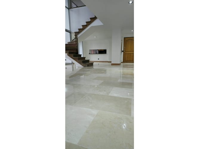 Apartamento de 5 alcobas en venta en Laureles, Medellín, 230 m² · foto 2 de 24
