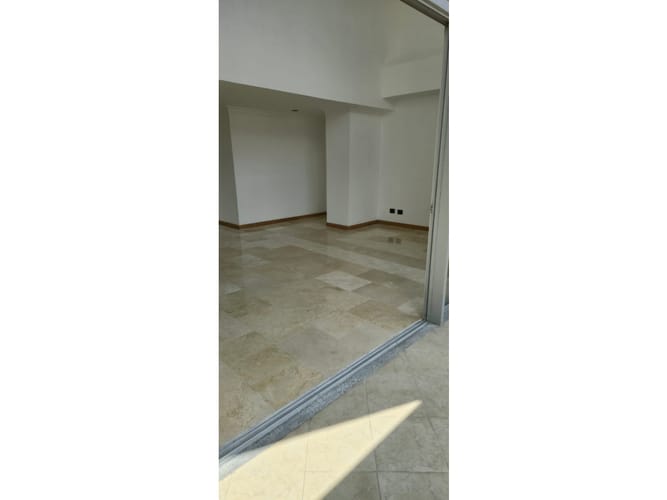 Apartamento de 5 alcobas en venta en Laureles, Medellín, 230 m² · foto 17 de 24