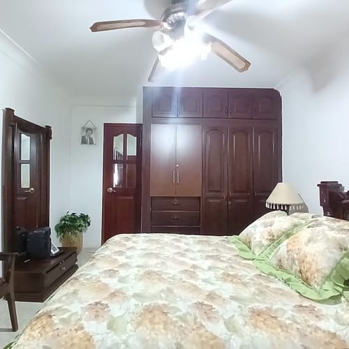 Casa de 10 alcobas en venta en Ulpiano Lloreda, Candelaria, 255 m² · foto 16 de 24