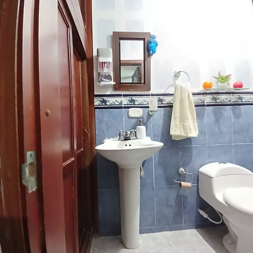 Casa de 10 alcobas en venta en Ulpiano Lloreda, Candelaria, 255 m² · foto 17 de 24