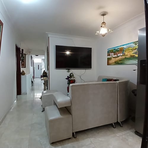 Casa de 10 alcobas en venta en Ulpiano Lloreda, Candelaria, 255 m² · foto 21 de 24