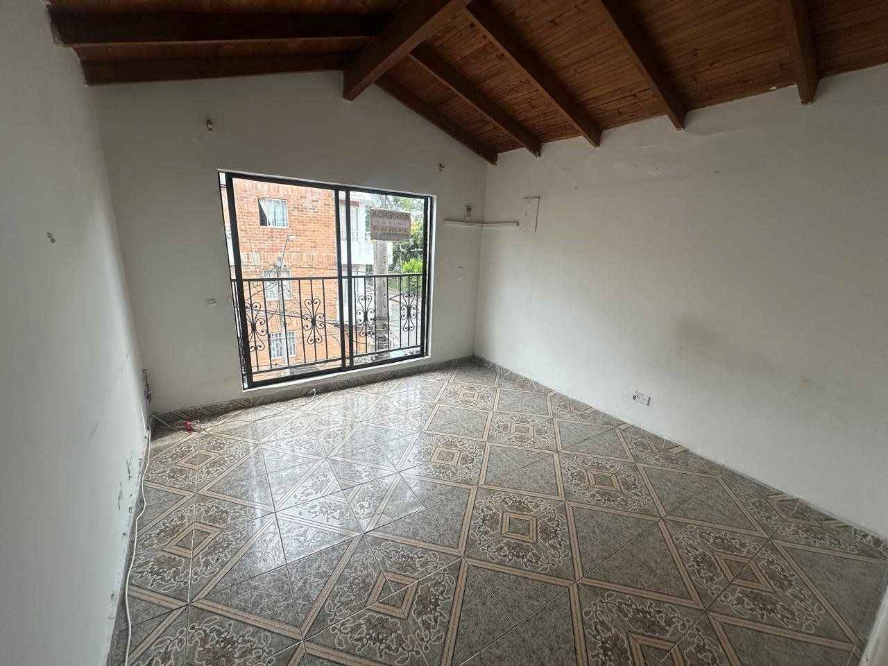 Apartamento en arriendo en Tejelo, Medellín · foto 3 de 7
