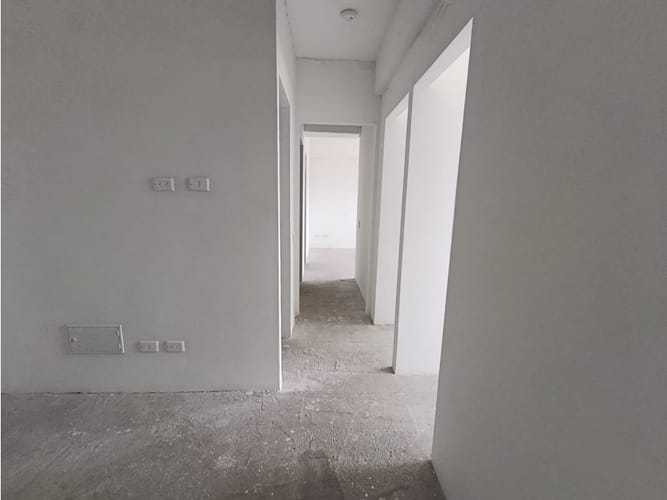 Apartamento de 3 alcobas en venta en Urbanizacion La Florida, Medellín, 79 m² · foto 5 de 14