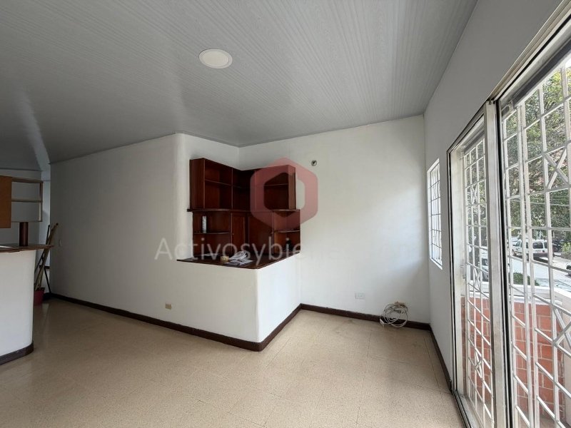 Apartamento en venta en Laureles, Medellín · foto 2 de 18