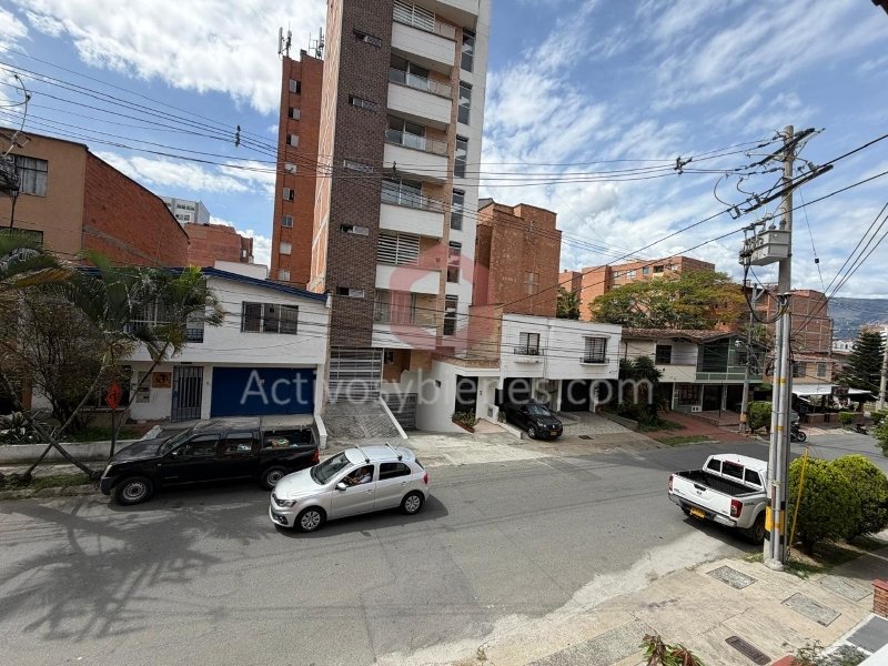 Apartamento en venta en Laureles, Medellín · foto 5 de 18