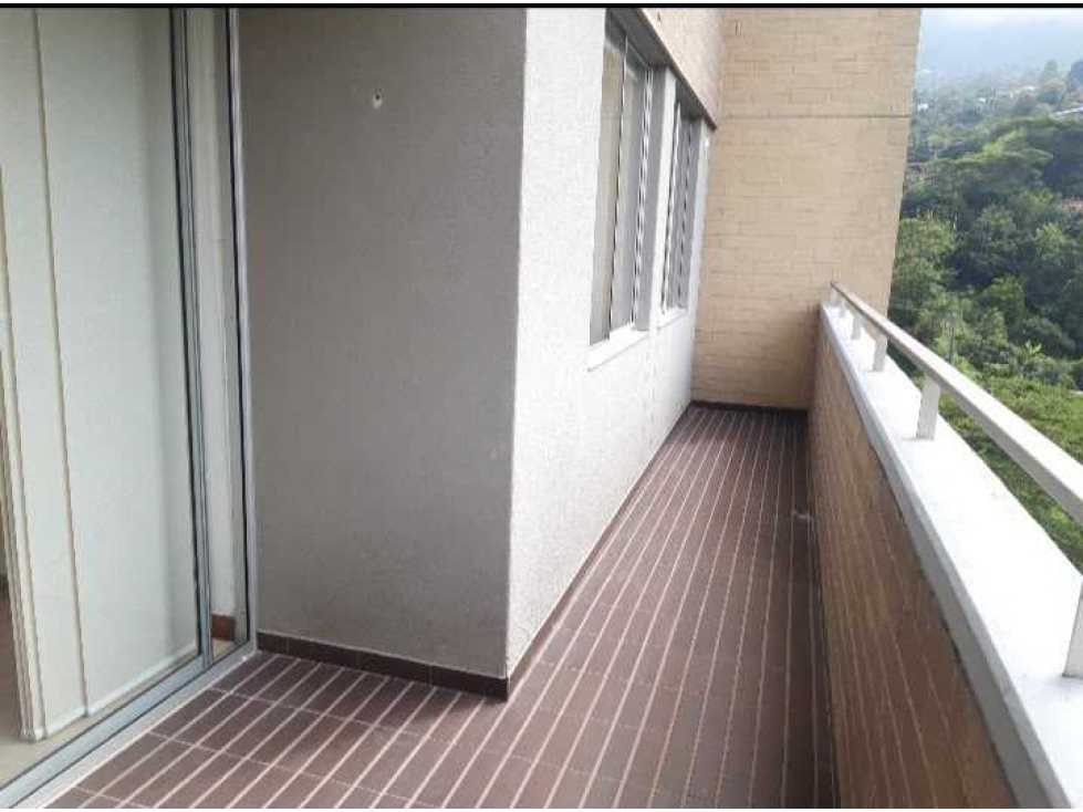 Apartamento en venta en El Chingui, Envigado · foto 15 de 24
