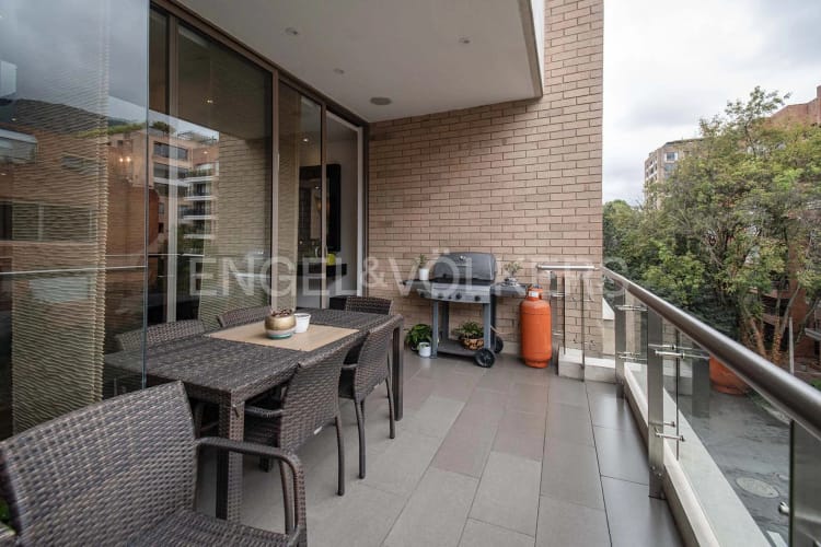Apartamento de 4 alcobas en venta en La Cabrera, Bogotá, 333 m² · foto 8 de 20