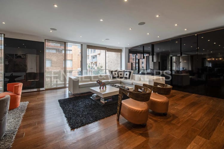 Apartamento de 4 alcobas en venta en La Cabrera, Bogotá, 333 m² · foto 5 de 20